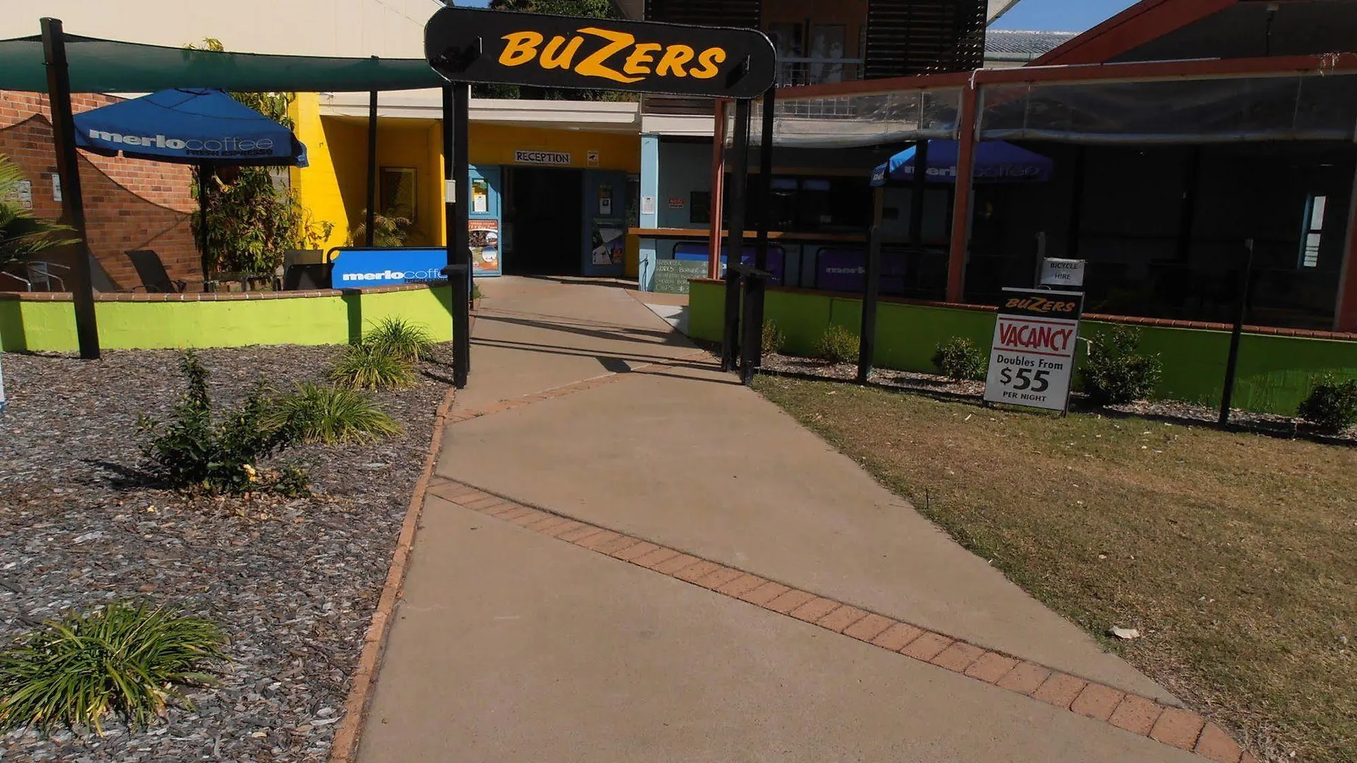 Buzers Motel Scarness Australia