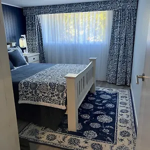 Guest house Rainbows End