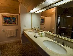 Hotel The Delphi Club At Rolling Harbour Sandy Point